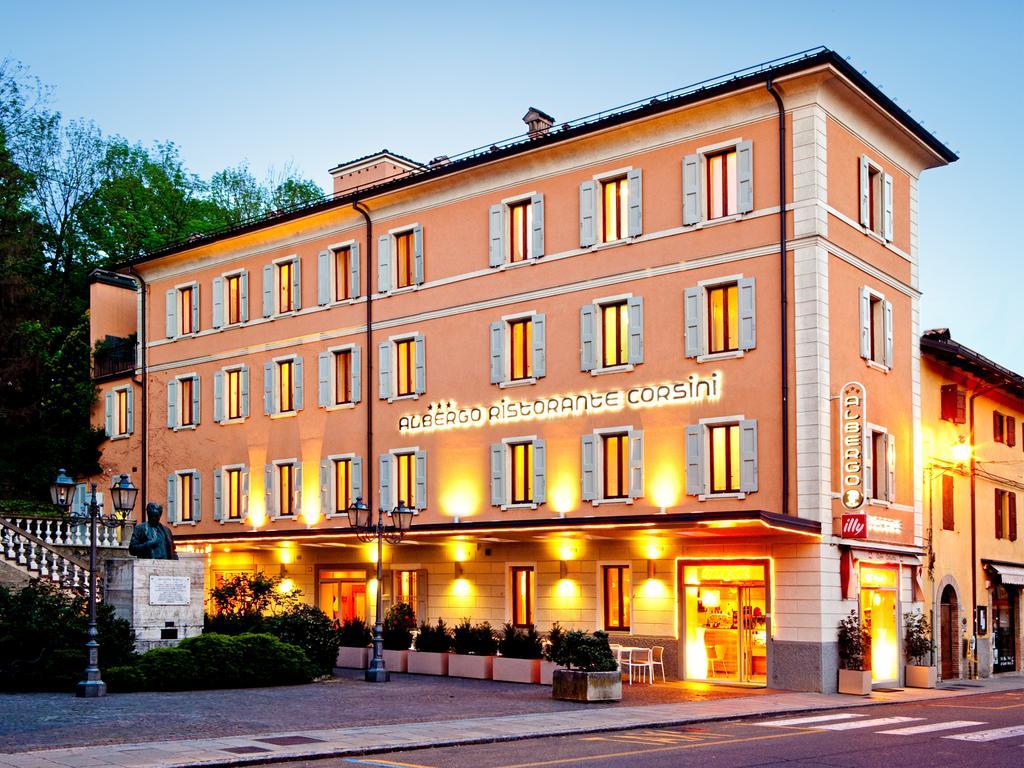 Albergo Ristorante Corsini 파불로넬프리그나노 외부 사진